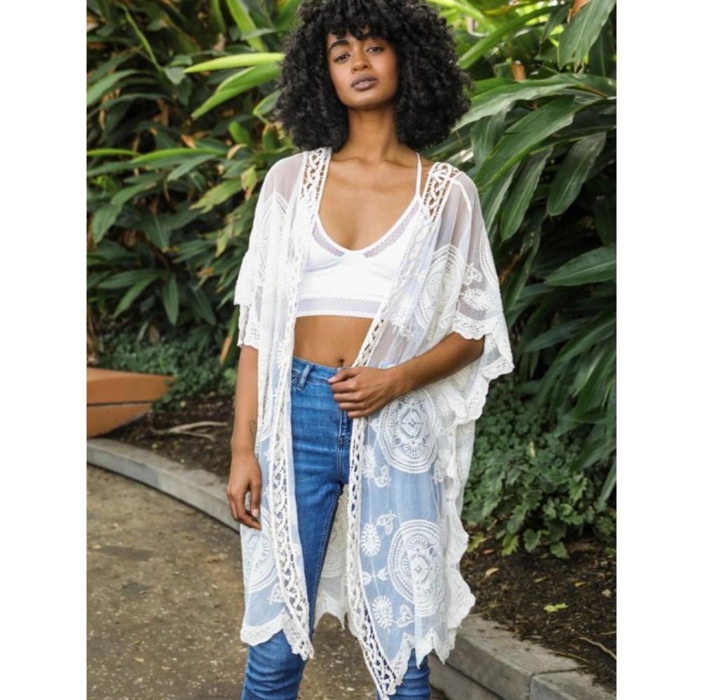 CROCHET & LACE MANDALA KIMONO
